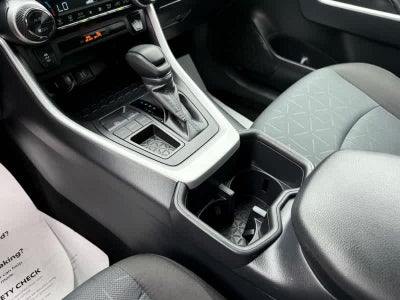 2025 Toyota RAV4 XLE FWD