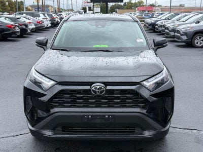 2025 Toyota RAV4 XLE FWD