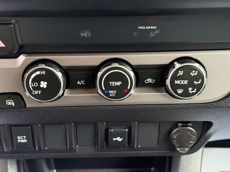2022 Toyota Tacoma SR Access Cab 6 Bed I4 AT