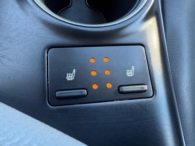 2019 Toyota Camry XLE Auto