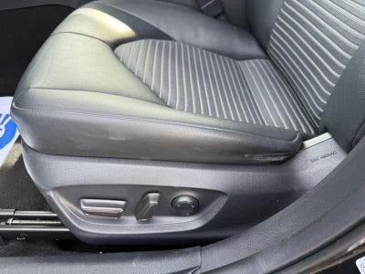 2019 Toyota Camry SE Auto