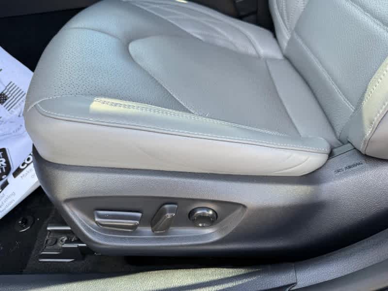 2019 Toyota Avalon Hybrid Limited