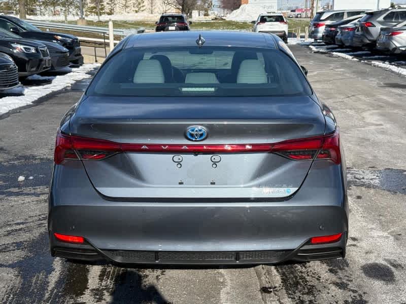 2019 Toyota Avalon Hybrid Limited