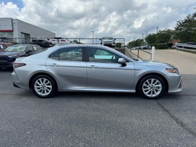 2024 Toyota Camry LE Auto