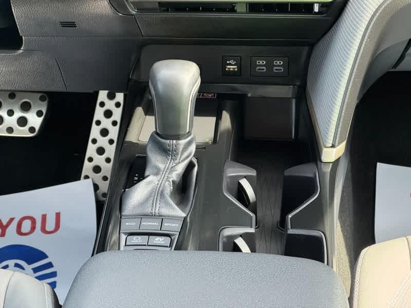 2025 Toyota Camry SE AWD
