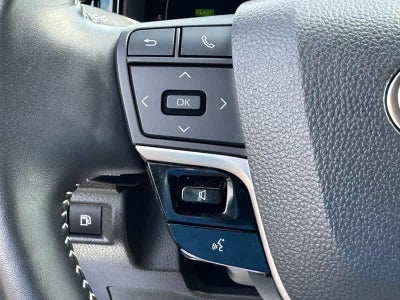 2025 Toyota Camry SE AWD