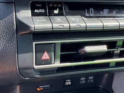 2025 Toyota Camry SE AWD