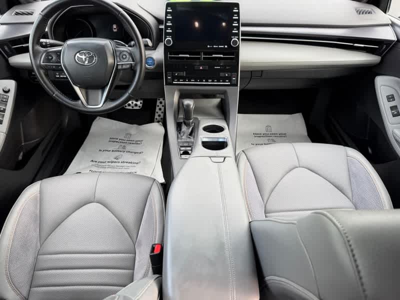 2020 Toyota Avalon Hybrid XSE