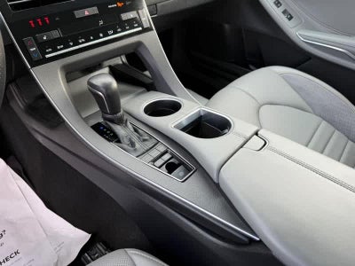 2020 Toyota Avalon Hybrid XSE