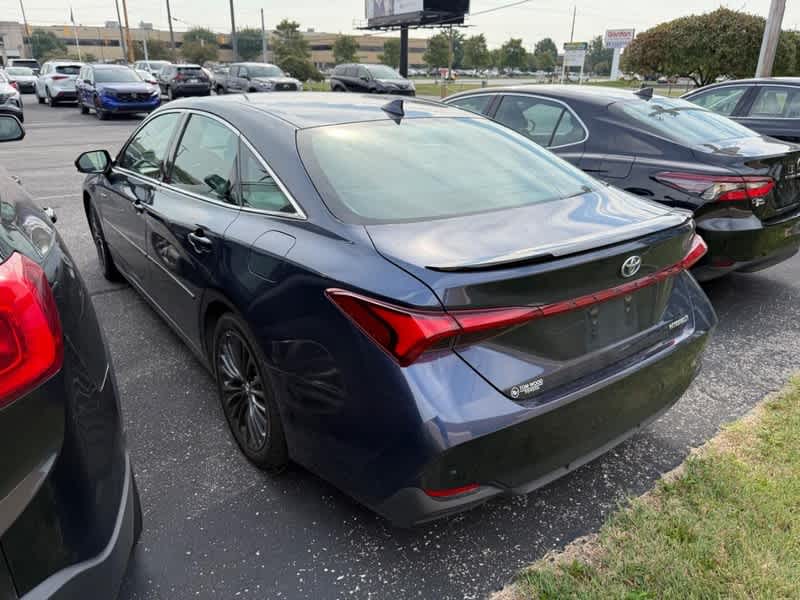 2020 Toyota Avalon Hybrid XSE