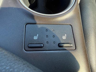 2022 Toyota Camry XLE Auto