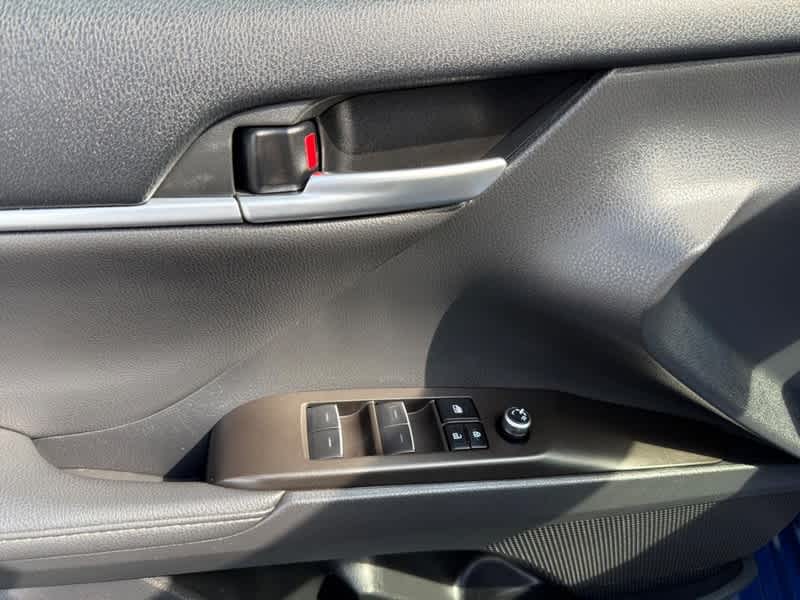 2023 Toyota Camry XLE Auto