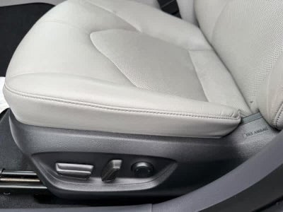2022 Toyota Camry XLE Auto AWD