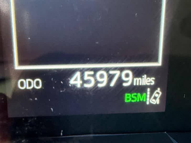 2023 Toyota Camry SE Auto