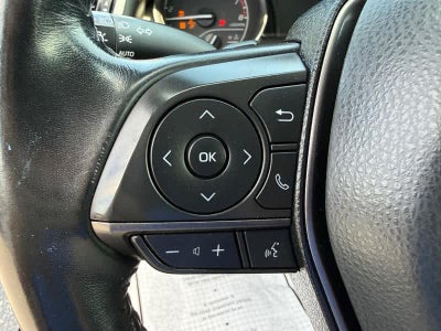 2022 Toyota Camry SE Auto