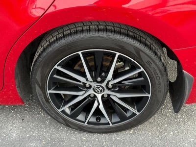 2024 Toyota Camry SE Auto