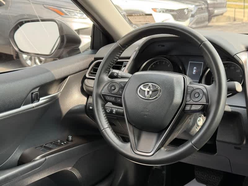 2024 Toyota Camry SE Auto