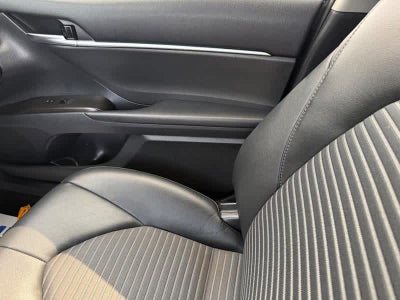 2024 Toyota Camry SE Auto
