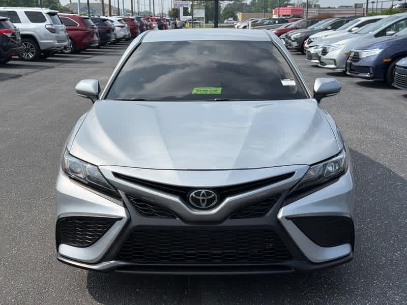 2024 Toyota Camry SE Auto