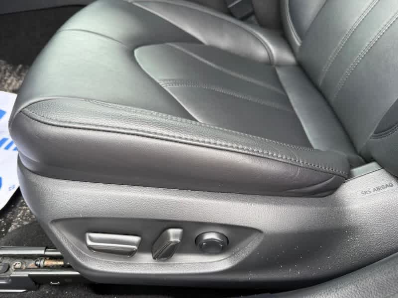 2021 Toyota Avalon Hybrid XLE FWD