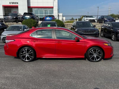 2020 Toyota Camry SE Auto
