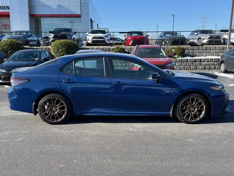 2023 Toyota Camry Hybrid SE Nightshade CVT