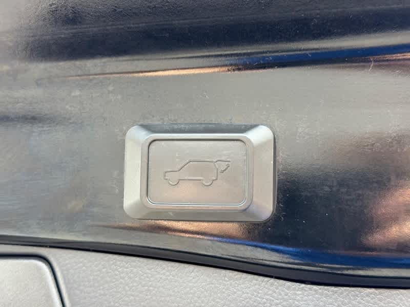 2022 Toyota RAV4 Hybrid XLE Premium AWD