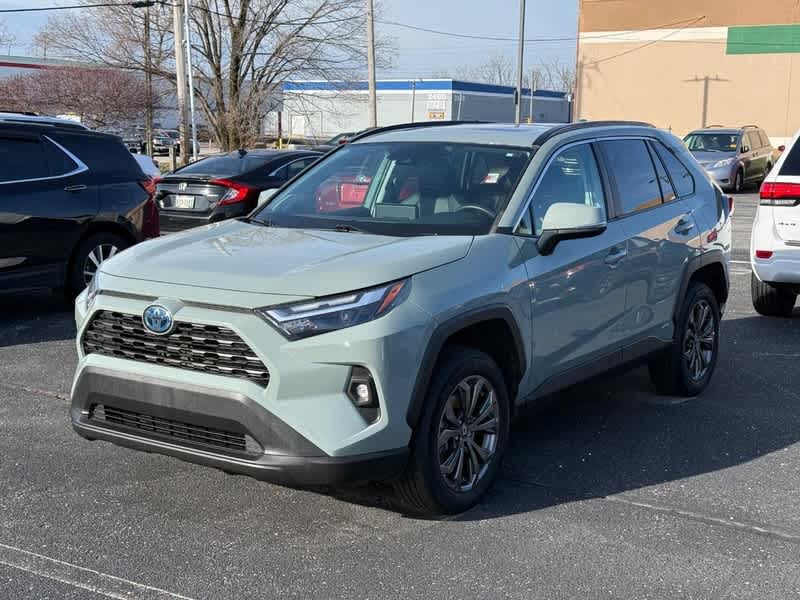 2022 Toyota RAV4 Hybrid XLE Premium AWD