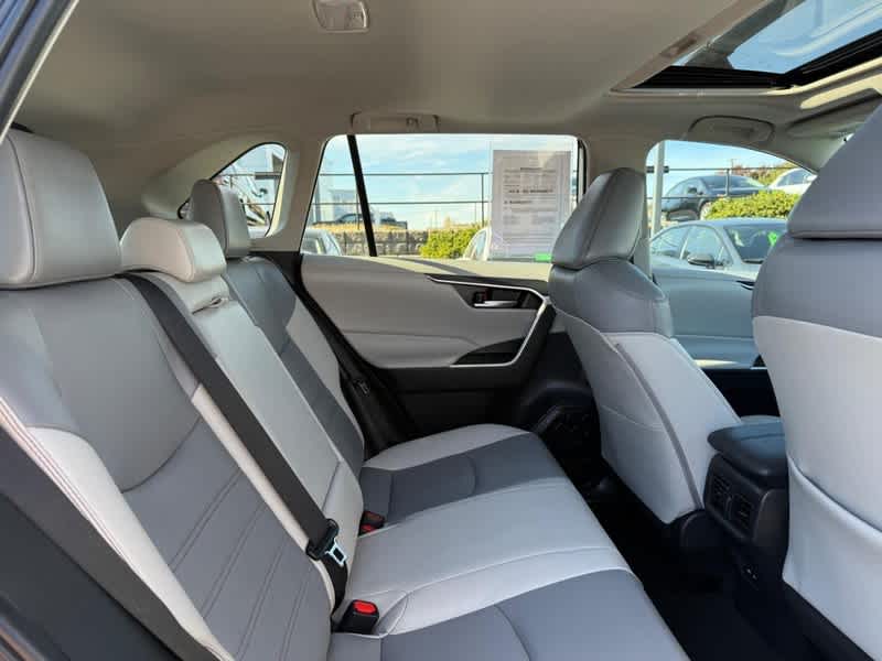 2021 Toyota RAV4 Hybrid XLE Premium AWD