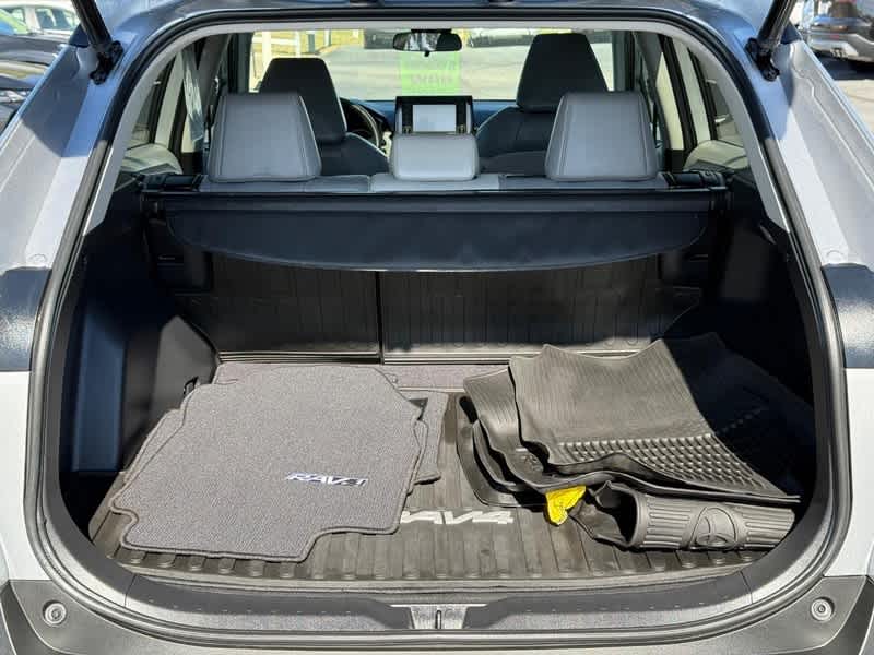 2021 Toyota RAV4 Hybrid XLE Premium AWD