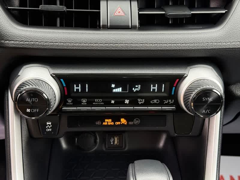 2025 Toyota RAV4 Hybrid XLE AWD