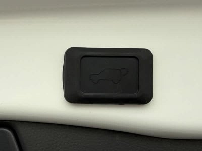 2025 Toyota RAV4 Hybrid XLE AWD