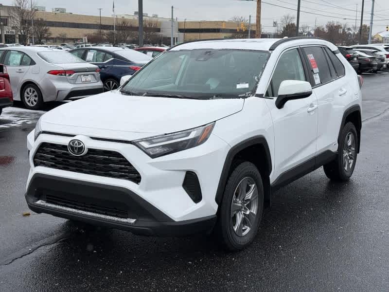 2025 Toyota RAV4 Hybrid XLE AWD