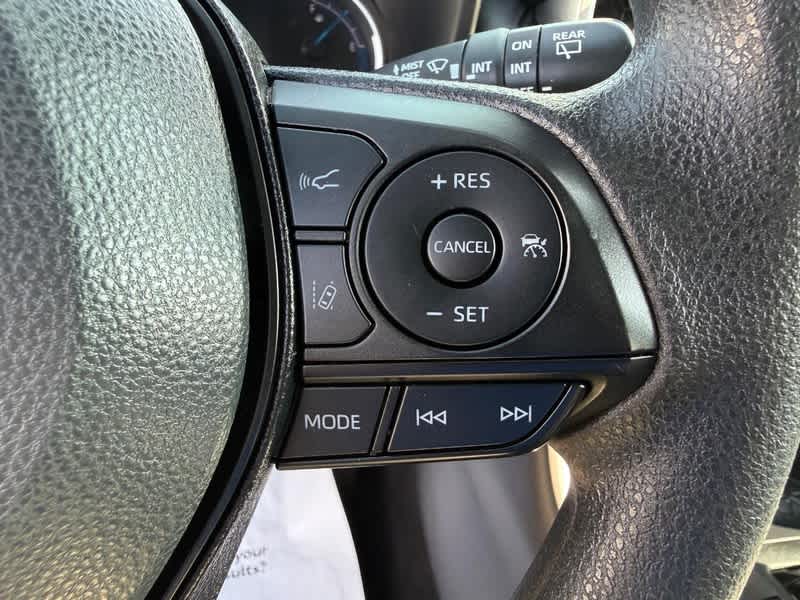 2025 Toyota RAV4 Hybrid XLE AWD