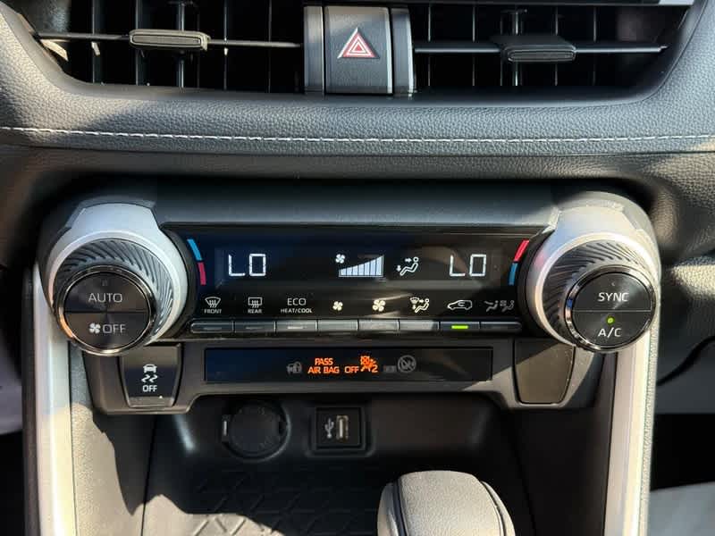 2025 Toyota RAV4 Hybrid XLE AWD