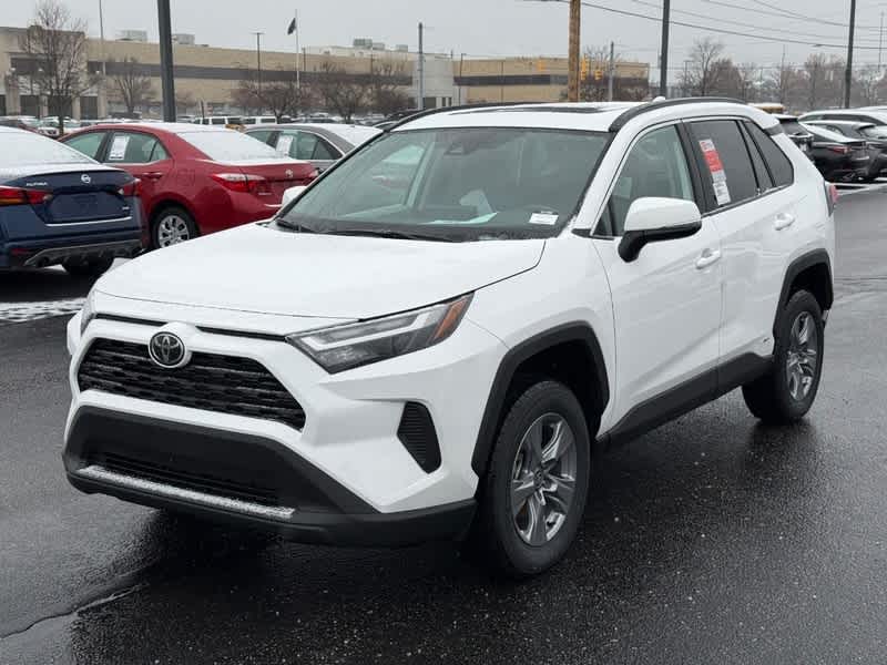 2025 Toyota RAV4 Hybrid XLE AWD