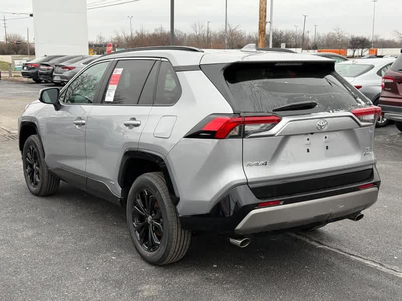 2025 Toyota RAV4 Hybrid SE AWD