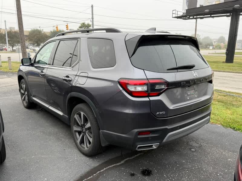 2023 Honda Pilot Touring AWD