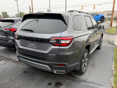 2023 Honda Pilot Touring AWD