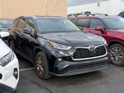 2023 Toyota Highlander Hybrid Bronze Edition AWD