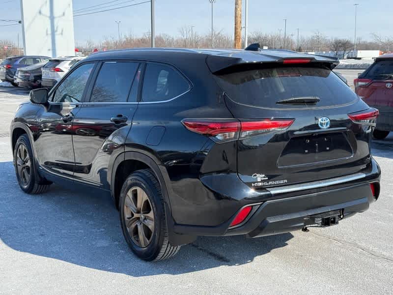 2023 Toyota Highlander Hybrid Bronze Edition AWD