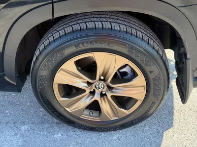 2023 Toyota Highlander Hybrid Bronze Edition AWD