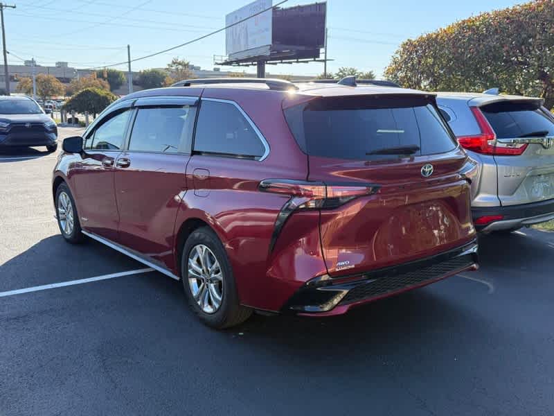 2021 Toyota Sienna XSE AWD 7-Passenger