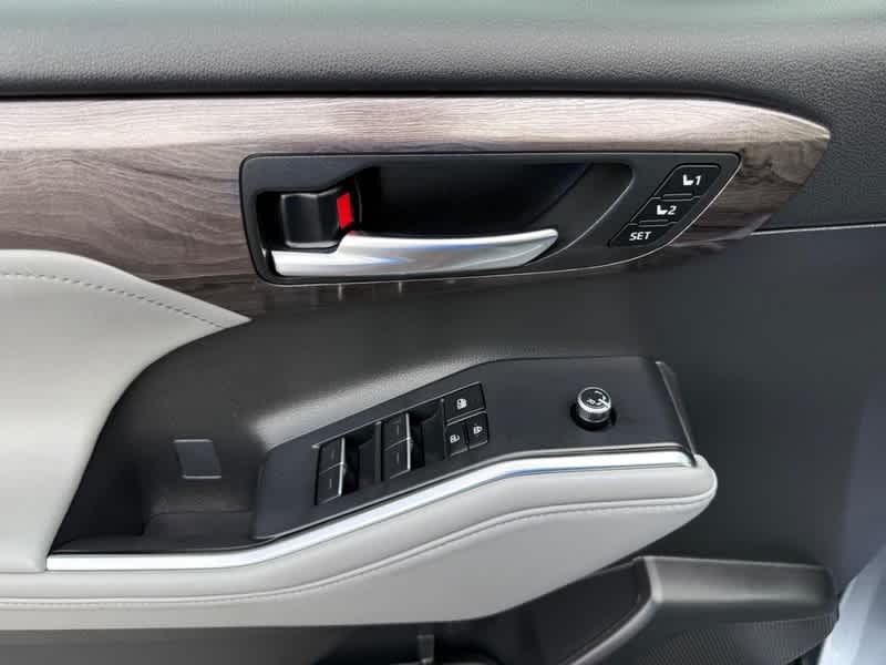2022 Toyota Highlander Limited AWD