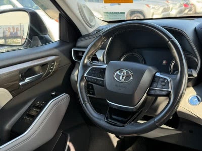 2021 Toyota Highlander Hybrid Platinum AWD