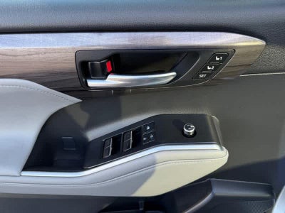 2021 Toyota Highlander Hybrid Platinum AWD