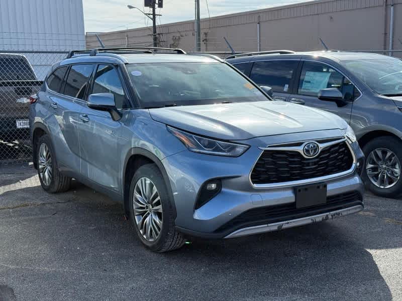 2021 Toyota Highlander Hybrid Platinum AWD