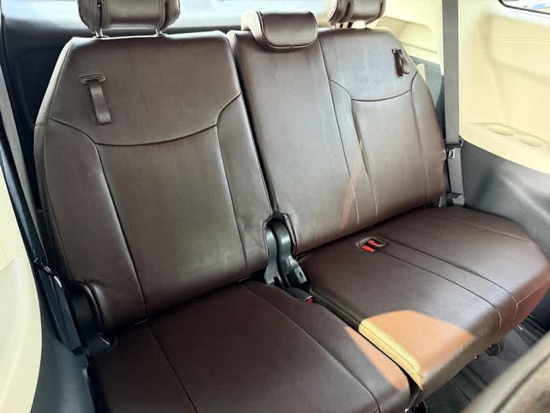 2023 Toyota Sienna Platinum FWD 7-Passenger