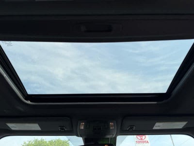 2023 Toyota Sienna Platinum FWD 7-Passenger