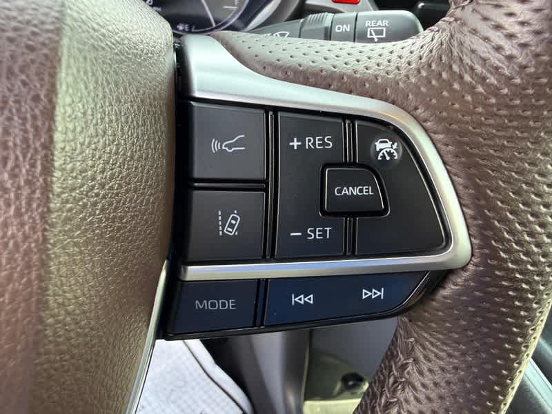 2023 Toyota Sienna Platinum FWD 7-Passenger